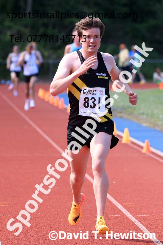 Senior mens 5000 metres, 2025 North Eastern Track and Field Champs., Shildon, County Durham. Photo: David T. Hewitson/Sports for All Pics